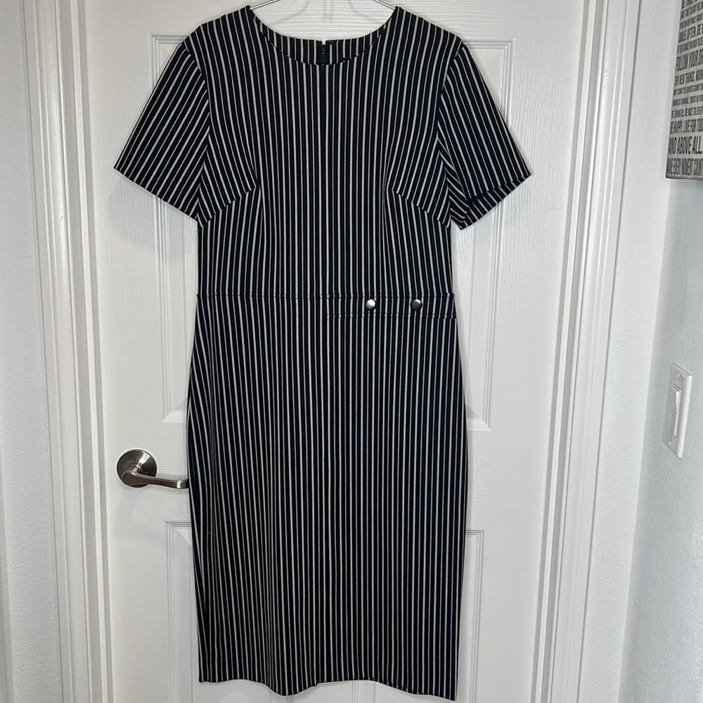 Banana Republic Black and Gray Striped Sheath Dress-NWT Size12-Career Structured